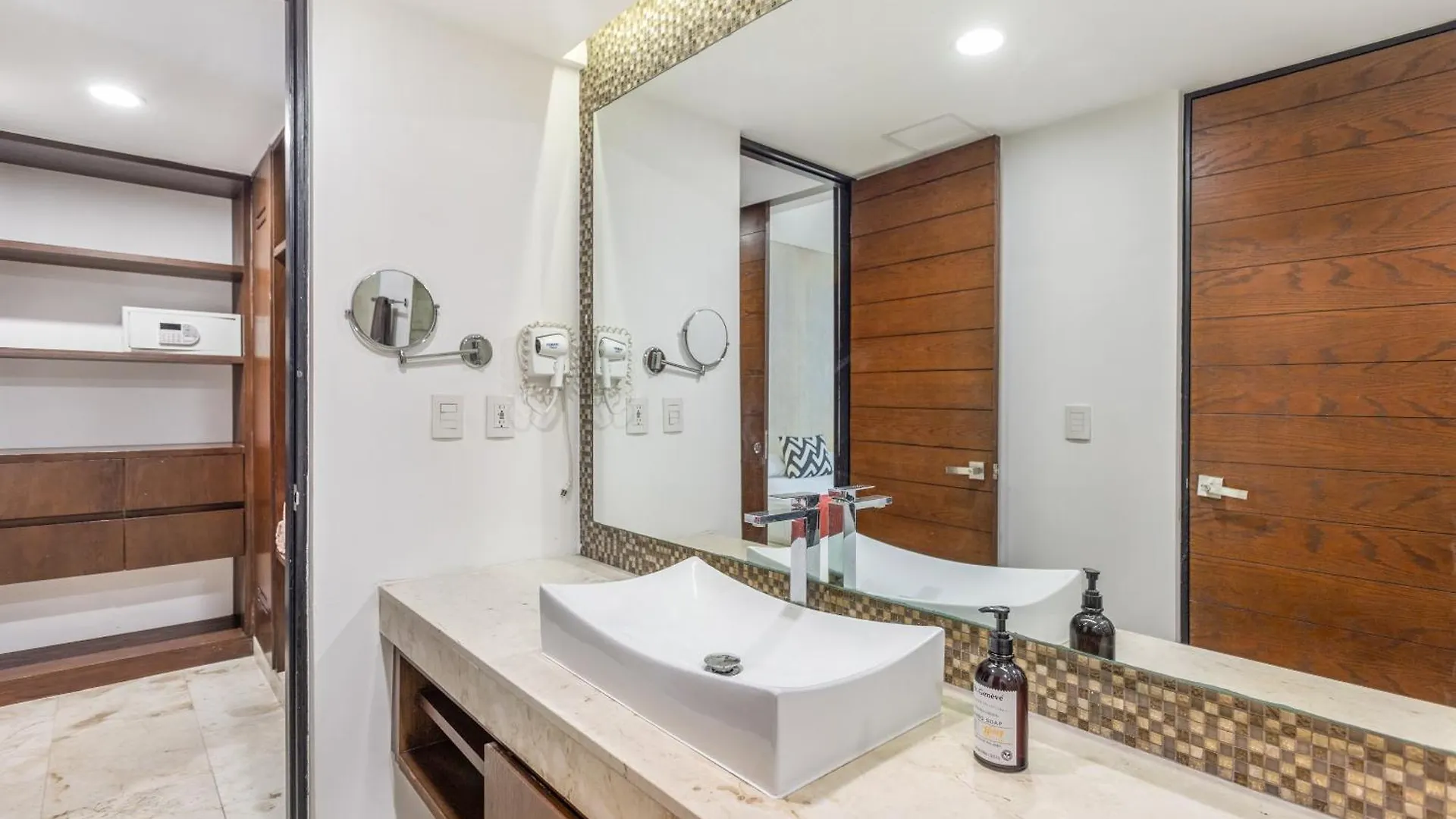 Anah Luxury Condos Playa del Carmen 0*,